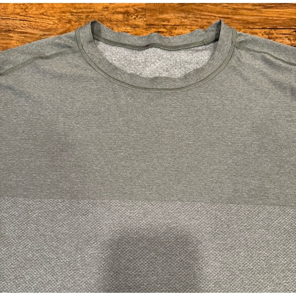 Vuori Green Grandview Tech Performance Workout Running Gym Casual T Shirt Men L